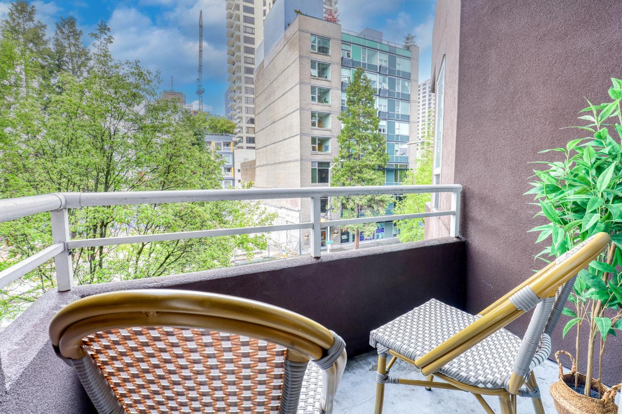Quest Travels Hotel Seattle Exterior photo